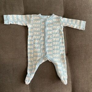 DKNY‎ Blue and White Baby Sleeper